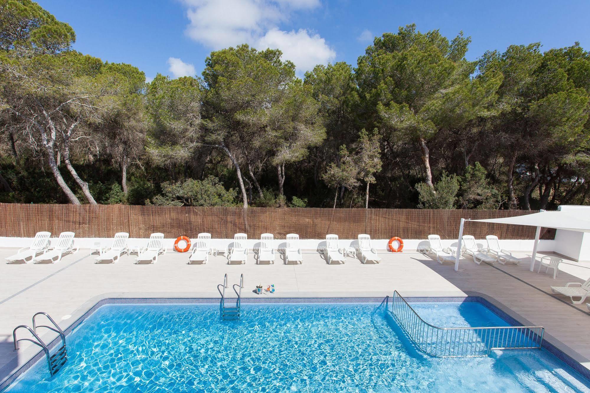Typic Art Appartement Es Cana